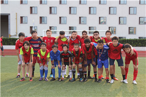 上海哪里有专业的中小学生足球培训班?